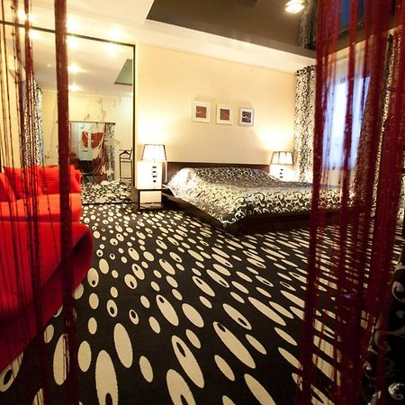 Deluxe Hotel Kupava Lviv Exteriör bild