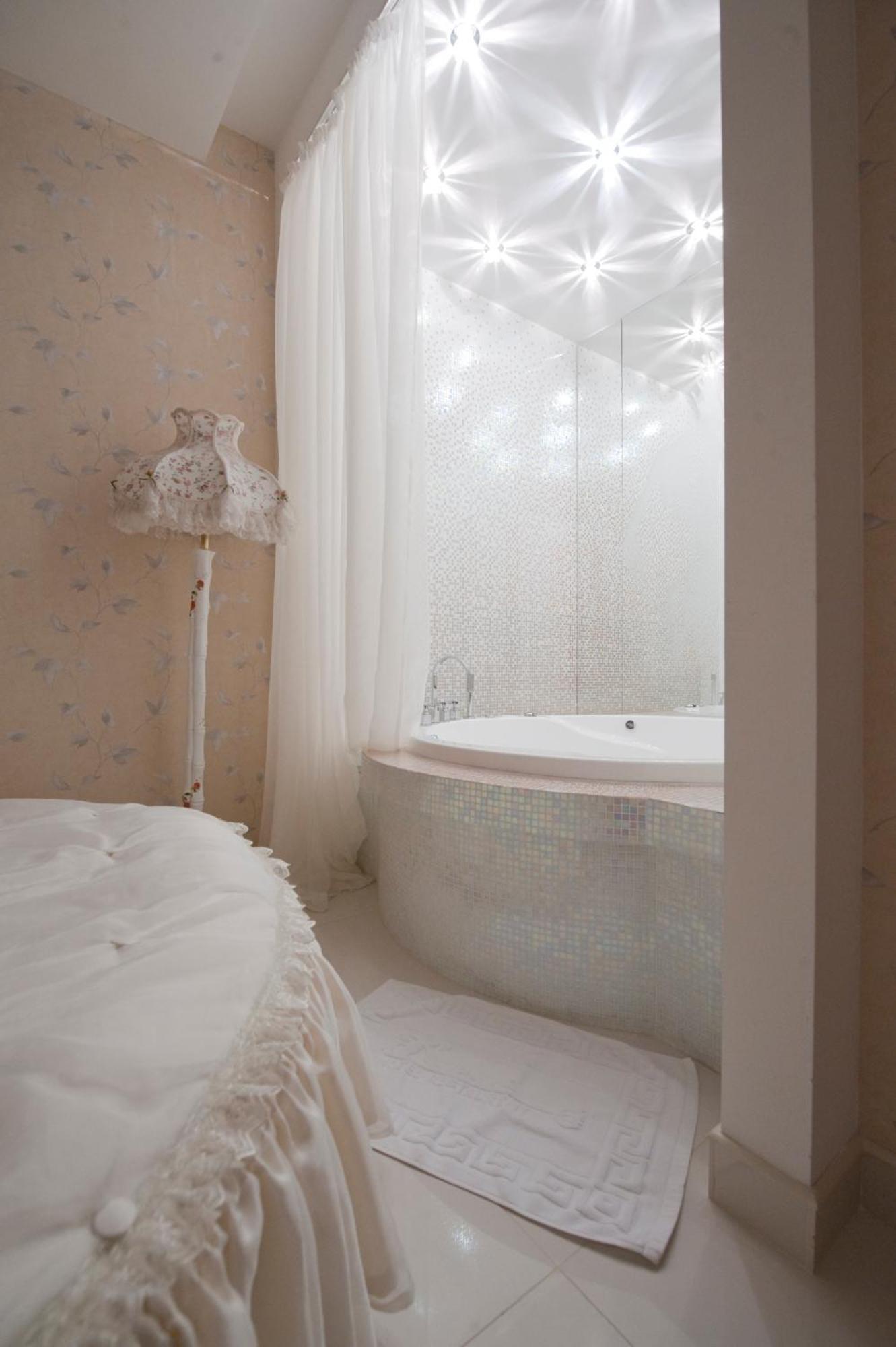 Deluxe Hotel Kupava Lviv Exteriör bild