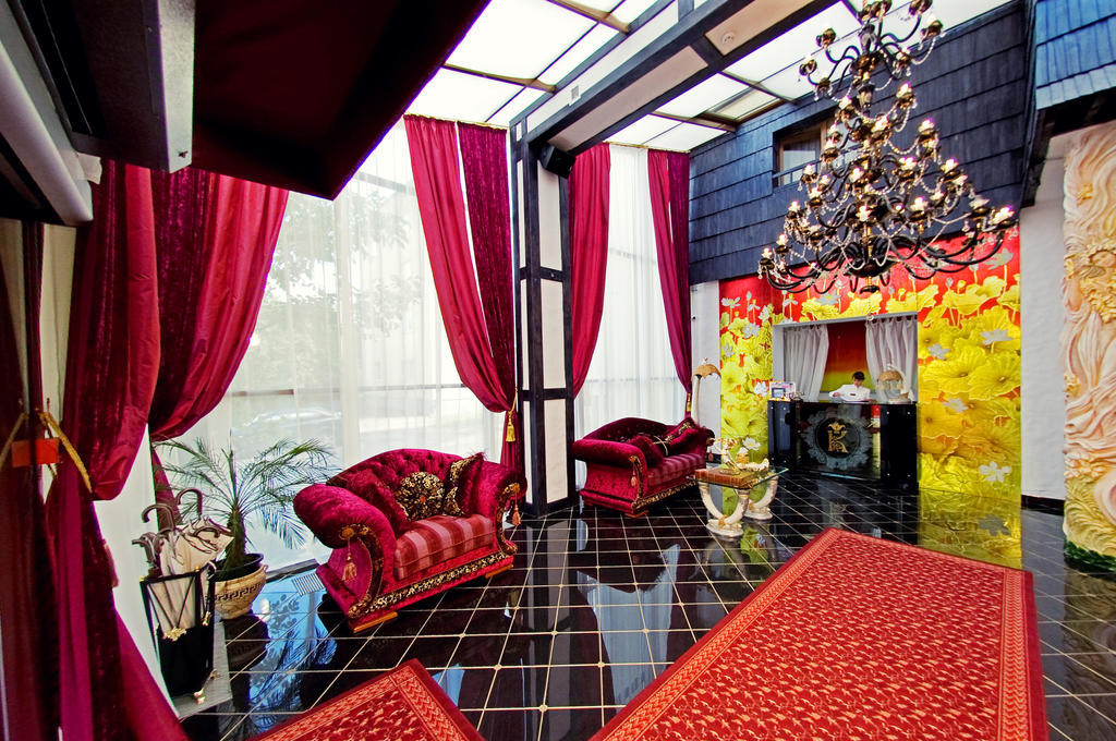 Deluxe Hotel Kupava Lviv Exteriör bild