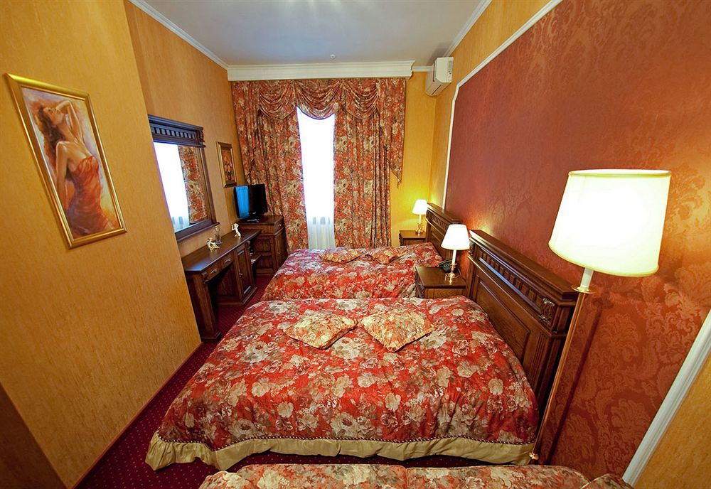 Deluxe Hotel Kupava Lviv Exteriör bild