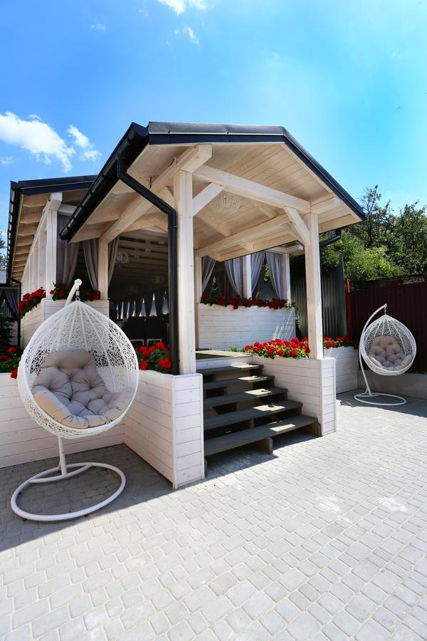 Deluxe Hotel Kupava Lviv Exteriör bild