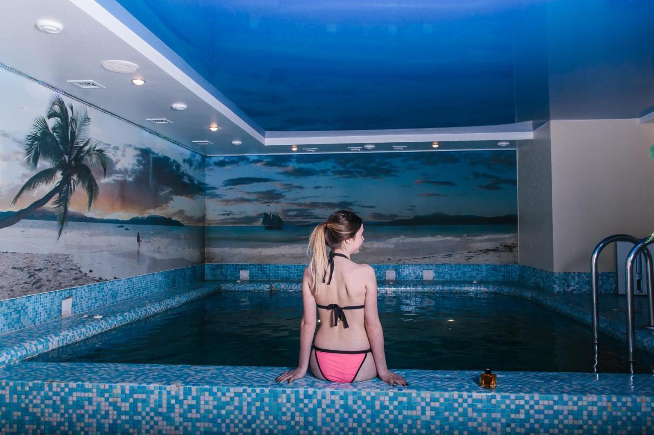 Deluxe Hotel Kupava Lviv Exteriör bild